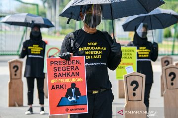 Kemlu bantu pemenuhan hak dua ABK Indonesia yang dilarung ke laut