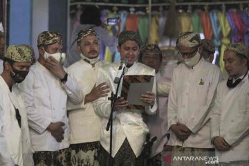 PRA Luqman Zulkaedin resmi jadi Sultan Sepuh XV Keraton Kasepuhan