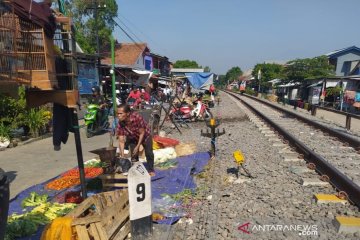 Pemkab berikan bantuan untuk para pedagang korban kebakaran