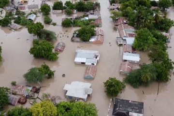 Rekaman kehancuran Republik Dominika akibat Badai Tropis Laura