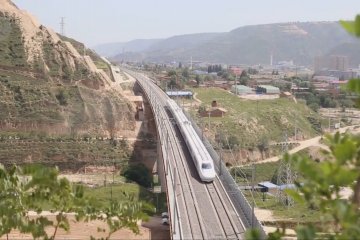 Jalur kereta cepat Yinchuan-Xi'an masuki tahap pengujian