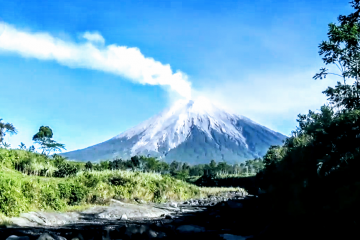 Angkat potensi Lumajang lewat keindahan Semeru