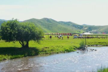 Pemandangan unik padang rumput Ulan Mod di Mongolia Dalam