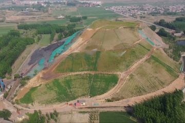 Pemangkasan bukit-bukit gangue di Hebei