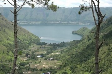 Desa Sigapiton gali potensi wisata budaya Danau Toba