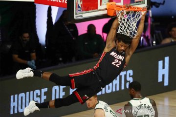 Semifinal NBA Playsoffs: Heat unggul sementara 1-0 atas Bucks usai menang 115-104