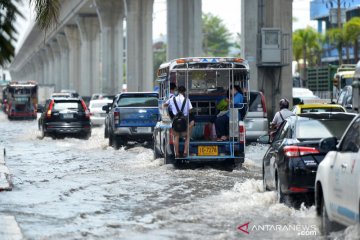 Bangkok terendam banjir usai hujan lebat