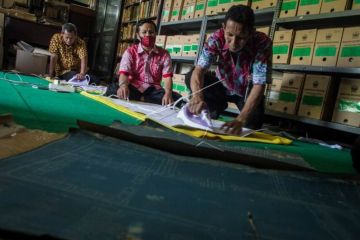 Restorasi arsip koleksi Perpustakan Mangkunegaran