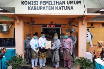 KPU terima berkas calon Bupati dan Wakil Bupati Natuna