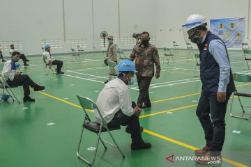 Rapid test bagi karyawan di kawasan industri Cikarang