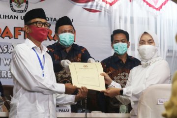 Tiga perempuan Palu bertarung rebut kursi wali kota-wakil wali kota