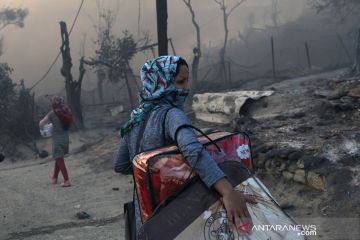 Yunani cari 100 migran korban kapal tenggelam