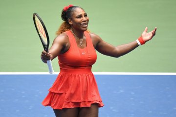 Curhat Serena Williams setelah menangkan duel para ibu
