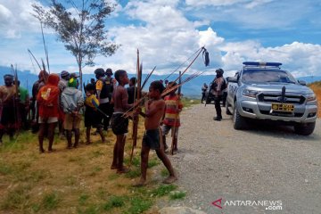 Lima orang terkena anak panah saat perang antarkampung di Jayawijaya