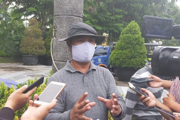 46 Petugas di KPU Surabaya dapat fasilitas "swab" gratis