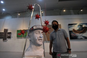 Pameran seni rupa di Padang