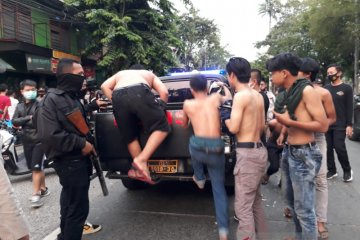 Delapan pemuda di Tubagus Angke diringkus polisi