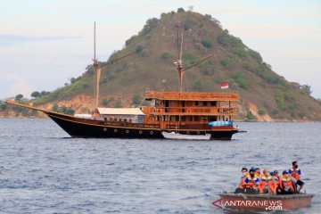 Kemenparekraf revitalisasi gerai kuliner di Labuan Bajo NTT