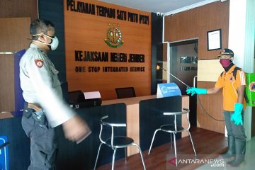 Kajari Jember dan 4 pegawainya terkonfirmasi positif COVID-19