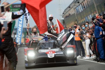 Nakajima bawa Toyota raih hattrick Le Mans 24 Hours