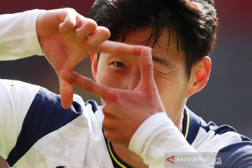 Aksi Son Heung-min saat cetak empat gol ke gawang Southampton