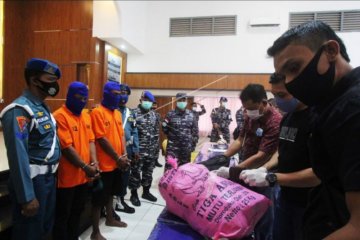 Kasus penyelundupan 10,7 Kg sabu-sabu dari Malaysia