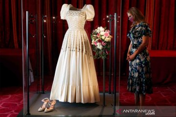 Gaun pengantin Putri Beatrice dari Inggris mulai dipamerkan ke publik