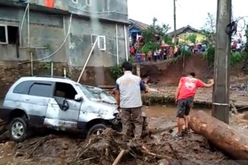 Pemkab Sukabumi tetapkan tanggap darurat banjir hingga 27 September