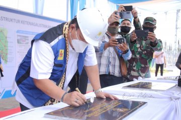 Gubernur Lampung resmikan lima gardu induk PLN