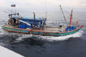 KKP tangkap kapal ikan berbendera Malaysia di Selat Malaka