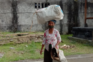 Warga Desa Pejeng Kangin kumpulkan 4 ton sampah selama COVID-19
