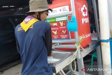 PMI Kota Sukabumi bangun fasilitas cuci tangan di lokasi banjir