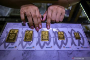 Harga emas Antam Kamis naik Rp1.000 jadi Rp1,115 juta per gram