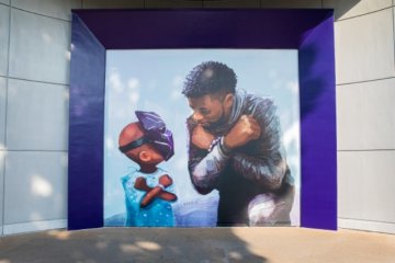 Disneyland luncurkan mural Chadwick Boseman