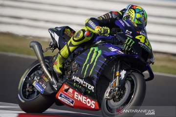 Valentino Rossi resmi bergabung Petronas Yamaha