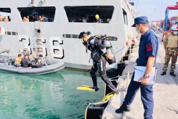 KRI Sultan Hasanuddin berlatih penyelaman bersama Coast Guard Turki