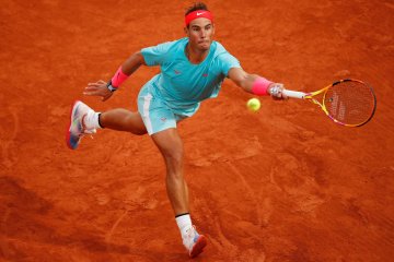Nadal bermain nyaman untuk atasi McDonald di Roland Garros
