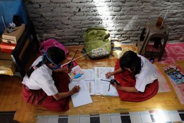 Fasilitas HT untuk mendukung pembelajaran jarak jauh