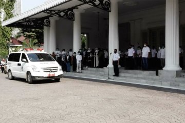 Gubernur Anies pimpin penghormatan terakhir kepada almarhum Sekda DKI