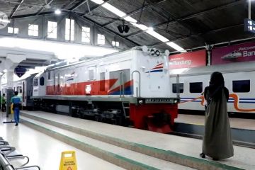 PT KAI Daop 2 tetap operasikan kereta api tujuan Jakarta