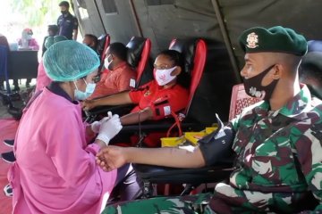 TNI gelar baksos donor darah gratis di perbatasan RI-PNG