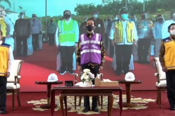 Presiden Jokowi resmikan tol Permai yang dilengkapi terowongan satwa