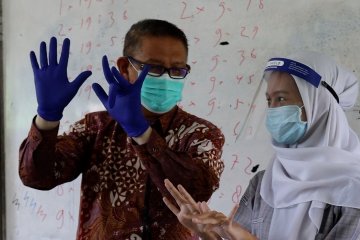 Gubernur Kalbar tinjau sekolah yang gelar belajar tatap muka