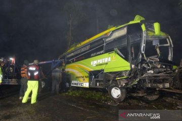 Kecelakaan Bus Pariwisata Di Wonosobo 