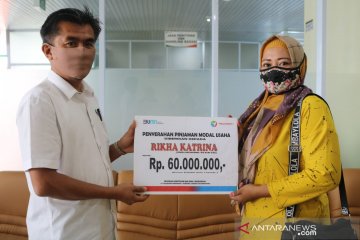 Pelindo 1 Tanjungpinang salurkan dana kemitraan dukung UMKM