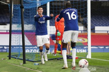 Everton hantam Brighton sembari samai torehan setengah abad silam