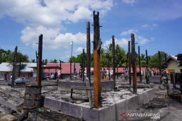 Puluhan rumah dan satu masjid terbakar di Lombok Utara