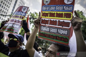Demo tuntut pencabutan PSBB Jakarta dan pembukaan tempat hiburan malam