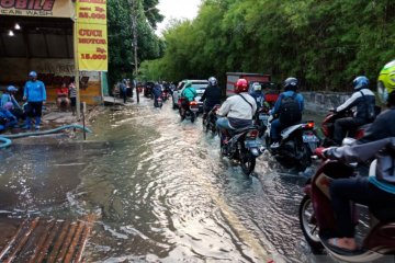 Langkah Pemkot Jakbar atasi limpasan air Kali Pesanggrahan