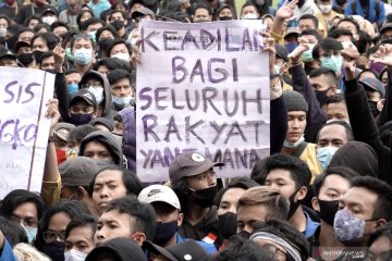 Kemarin, Banpres 100 persen hingga UU Ciptaker beri kemudahan usaha